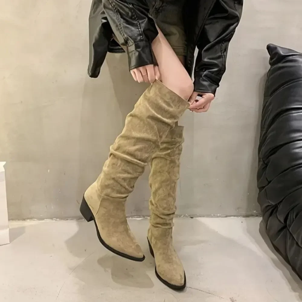 boutique khaki color